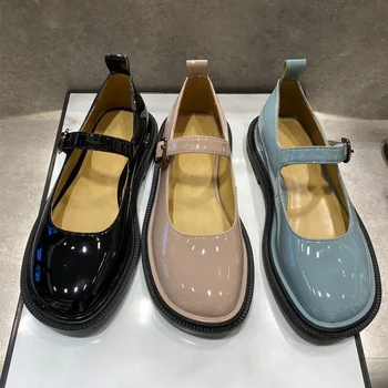 Pmwrun/ Дамски Обувки Mary Jane платформа в стил Харадзюку ярки цветове в готически стил, лоферы от лачена кожа в ретро стил 2022 г., Модни обувки на плоска подметка с каишка и катарама
