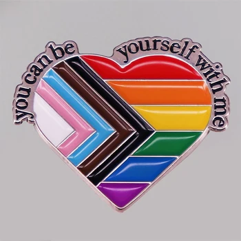 A1384 Ти можеш да бъдеш себе Си С Мен эмалированная жени Сигурно Място Транс флаг ЛГБТК съюзник брошка икона игли за раници Очарователни Бижута